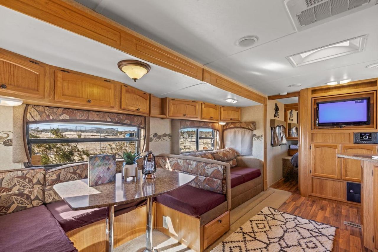 Jt Village Campground - Bunkhouse Joshua Tree Εξωτερικό φωτογραφία