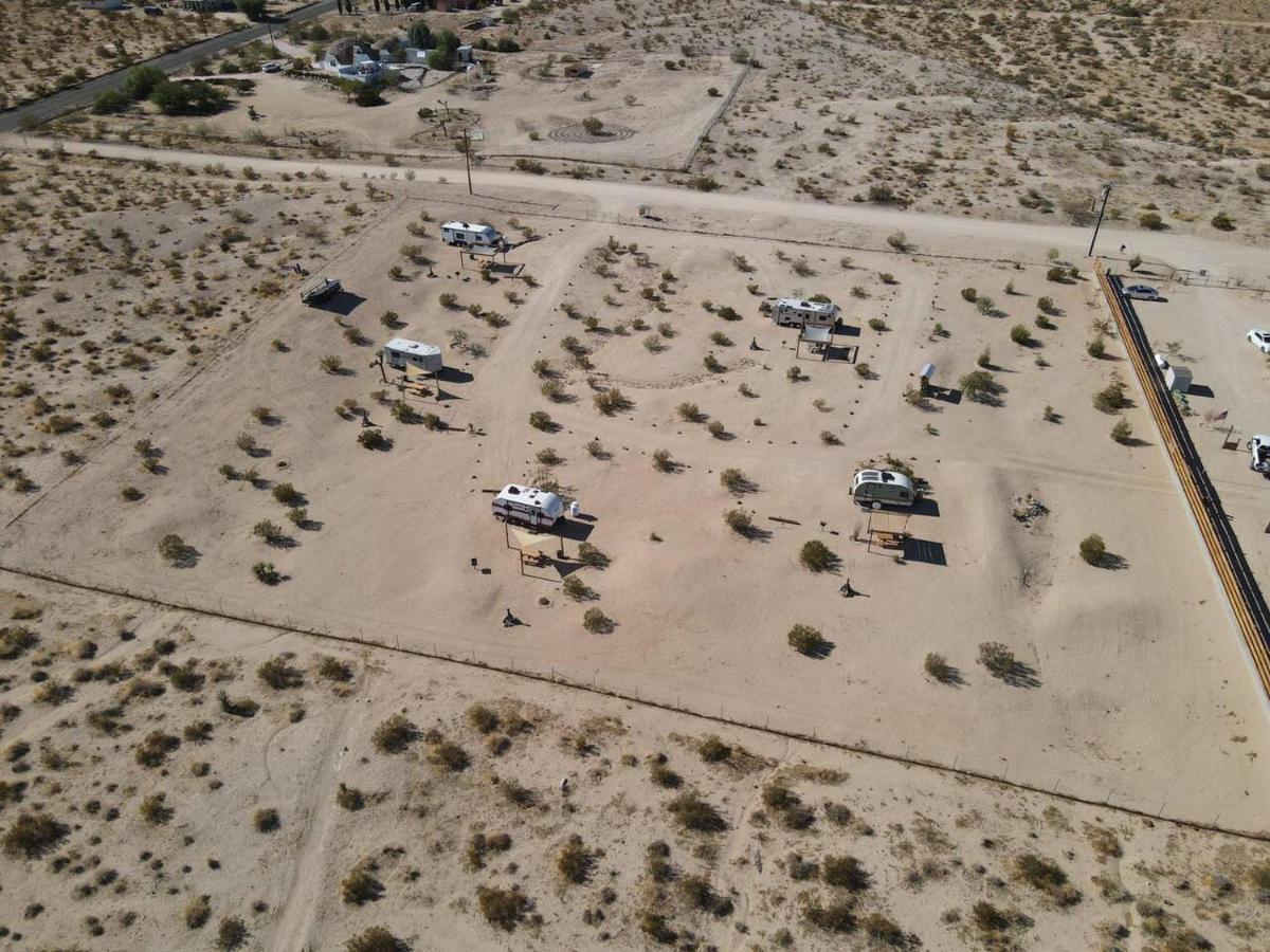 Jt Village Campground - Bunkhouse Joshua Tree Εξωτερικό φωτογραφία